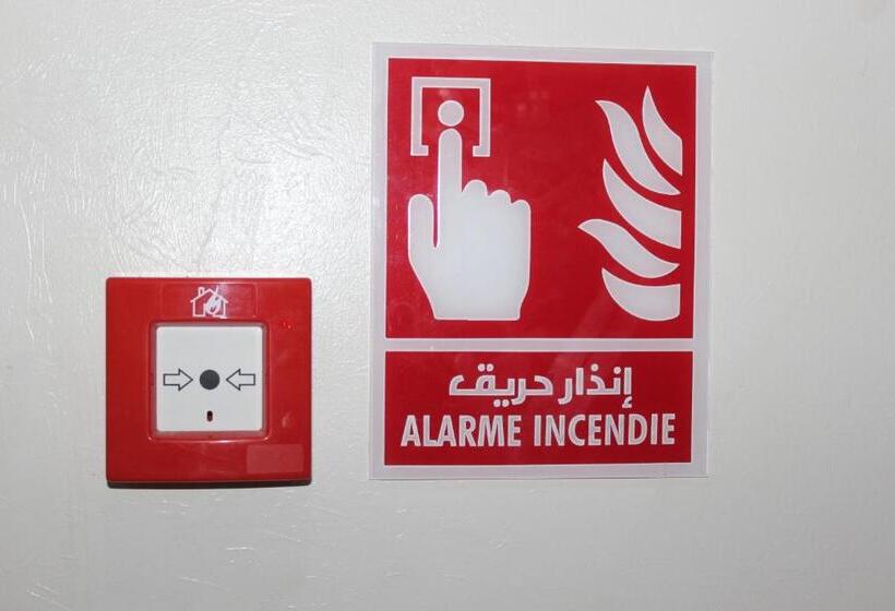 דירת חדר, Residence Achomoukhe