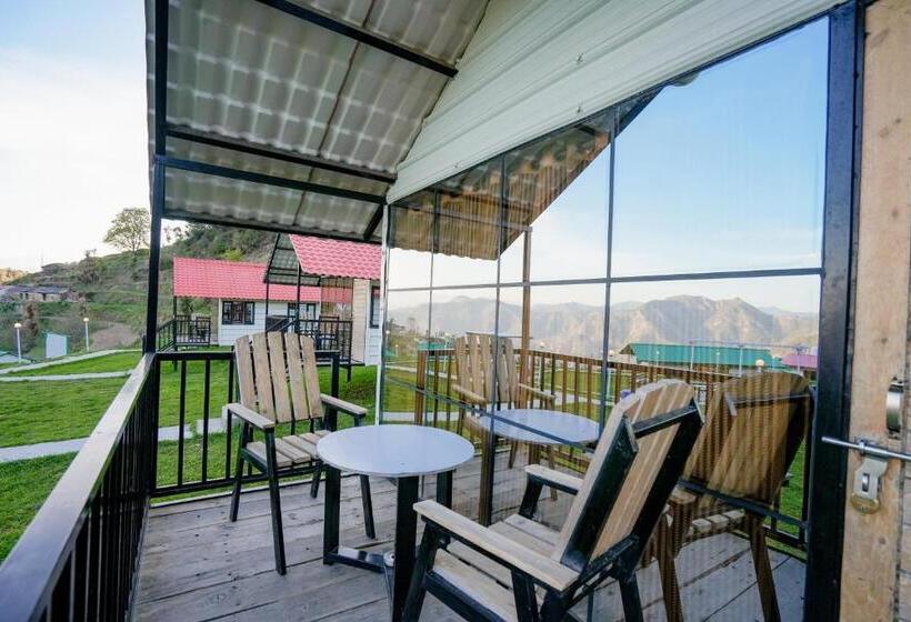 בקתת חדר, The Hillside Cottages