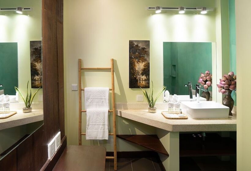 اتاق استاندارد, Mane Family Vacation