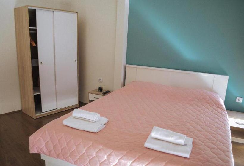 آپارتمان 1 خوابه با تراس, White & Wood