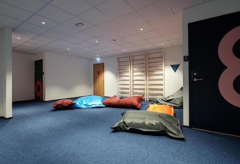 اتاق استاندارد چهار تخته, Neotel