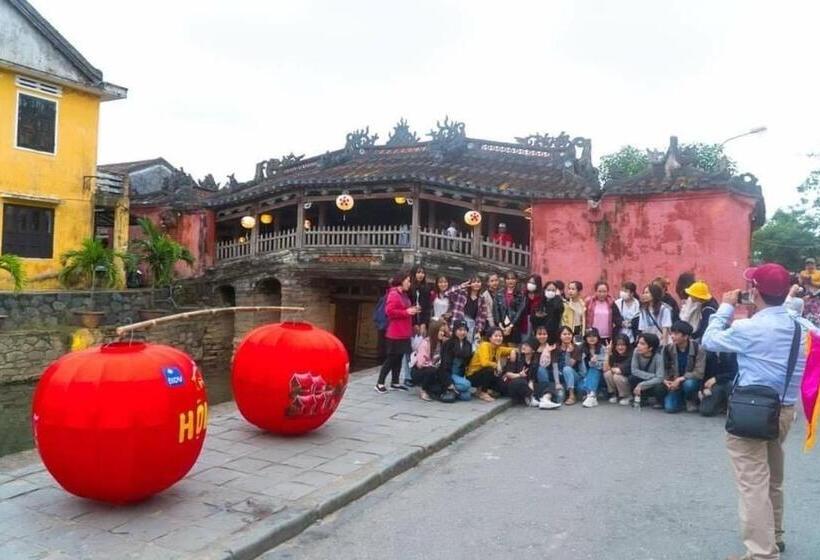 اتاق لوکس با بالکن, Cherry Garden Homestay