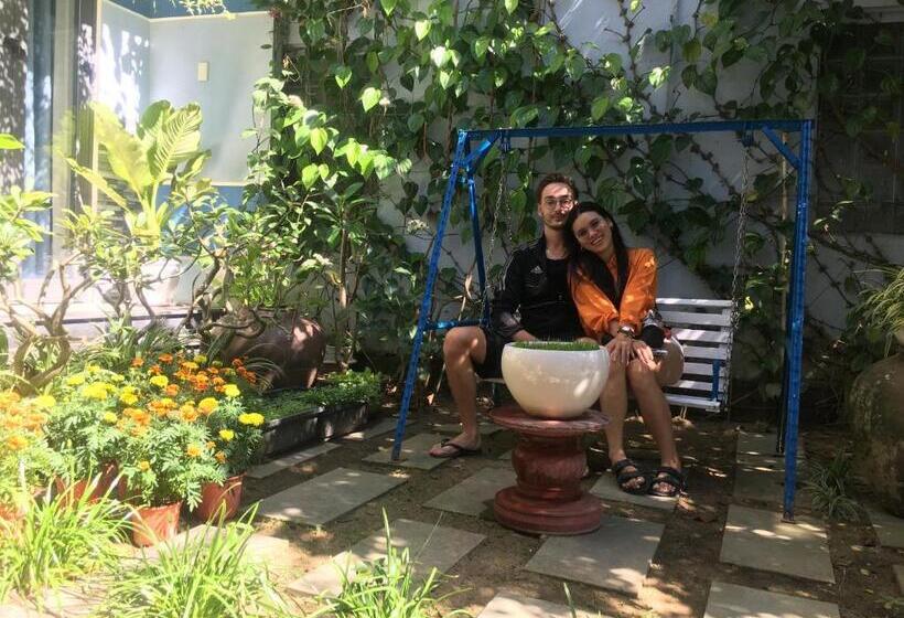 اتاق استاندارد با بالکن, Cherry Garden Homestay