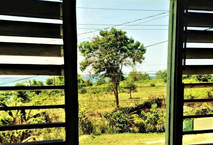 اتاق استاندارد, Toga Guest House