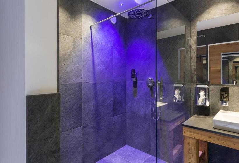 Номер Superior Одноместный, Boutiquehotel Die Alpbacherin