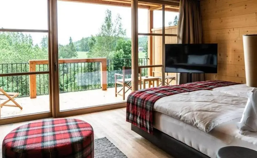ジュニアスイート, Adler Lodge Ritten