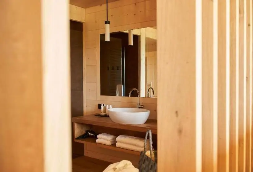 ジュニアスイート, Adler Lodge Ritten