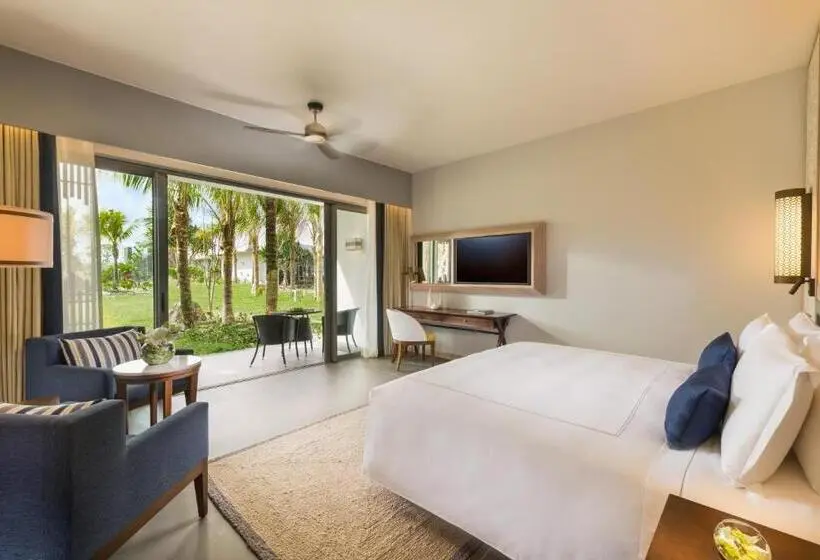 اتاق لوکس با چشم‌انداز باغ, Anantara Iko Mauritius Resort & Villas