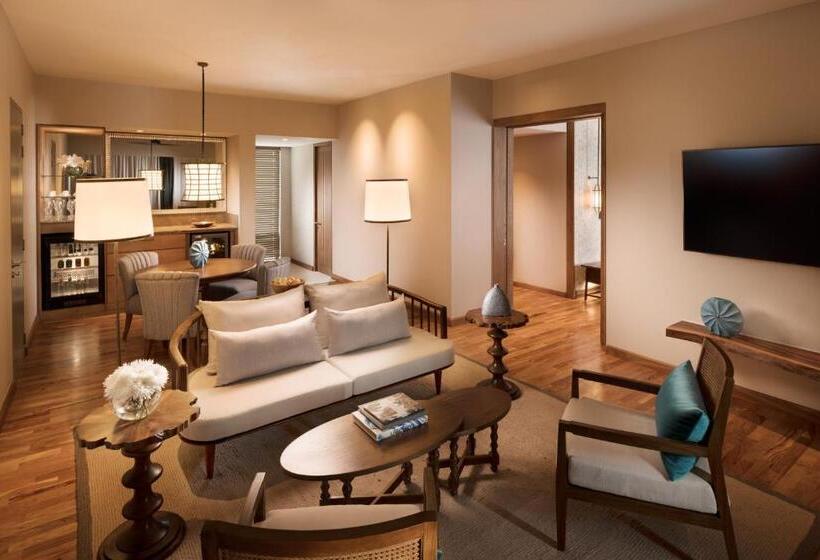 سوییت با چشم‌انداز باغ, Anantara Iko Mauritius Resort & Villas