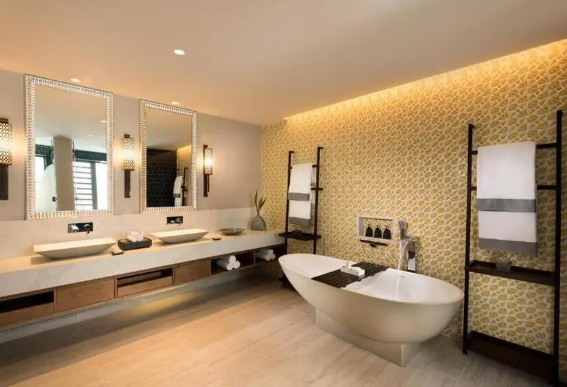 سوییت با چشم‌انداز دریا, Anantara Iko Mauritius Resort & Villas