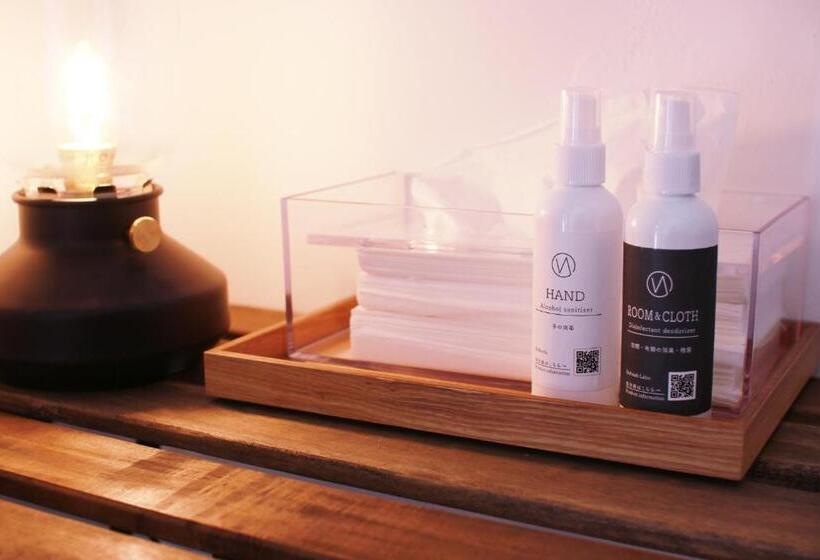 חדר מוזל מקלחת משותפת, Atelier & Hostel Nagaisa Ura