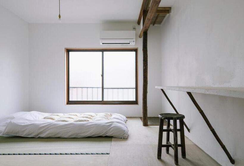 חדר משפחתי, Atelier & Hostel Nagaisa Ura