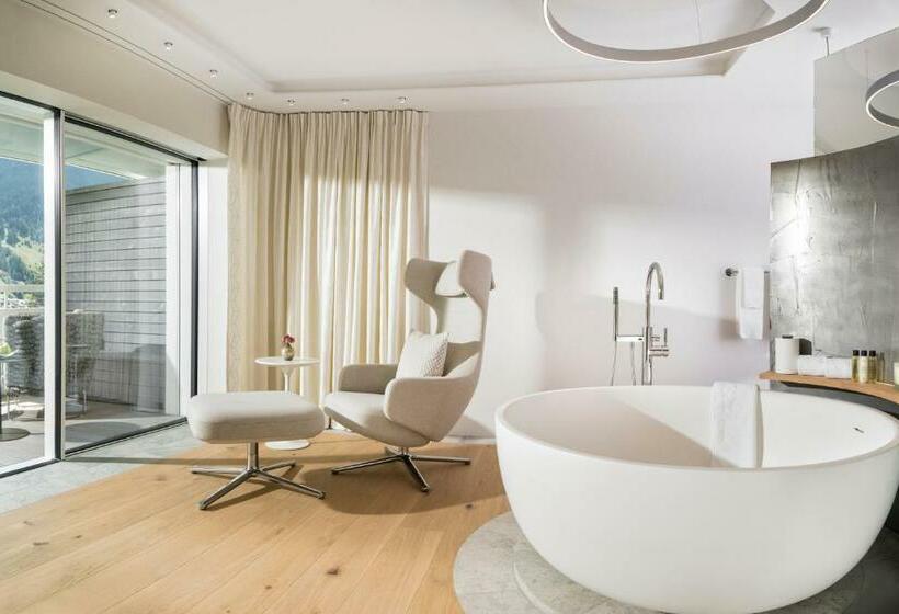 Номер Deluxe с Балконом, 7132