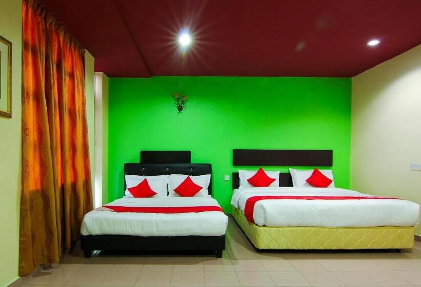 Familie Suite, Oyo 43962 Ezzy In