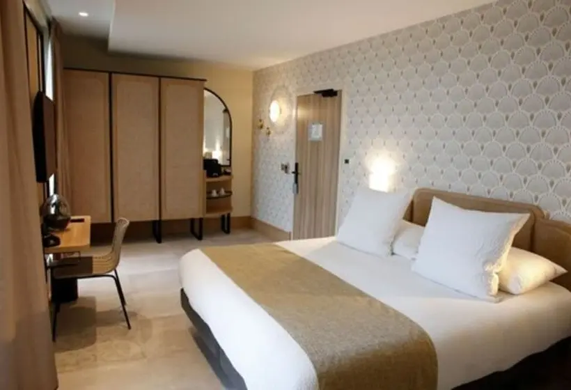 オーシャンビュースーペリアールーム, Splendid Hôtel & Spa