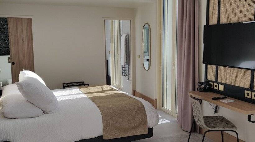 Номер Superior Вид на Море, Splendid Hôtel & Spa