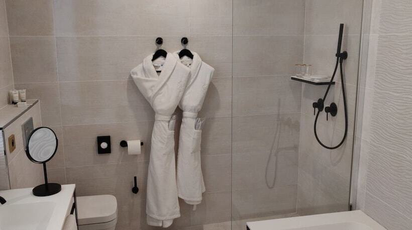 オーシャンビュースーペリアールーム, Splendid Hôtel & Spa