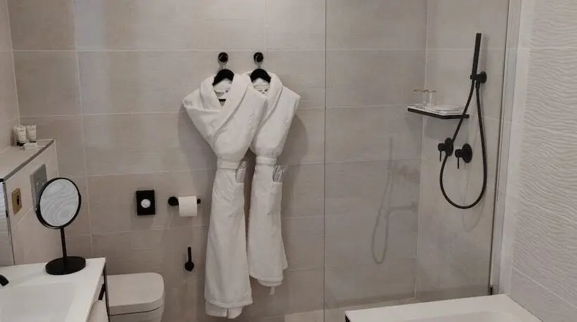 オーシャンビュースーペリアールーム, Splendid Hôtel & Spa