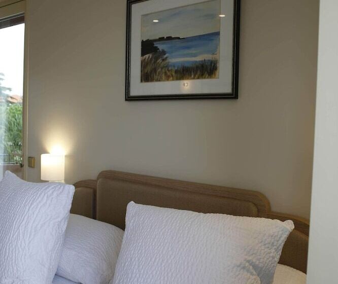 غرفة ديلوكس مطلّة علي البحر, Splendid Hôtel & Spa