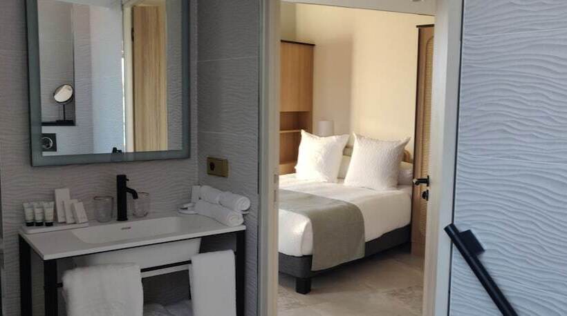 オーシャンビューのデラックストリプルルーム, Splendid Hôtel & Spa