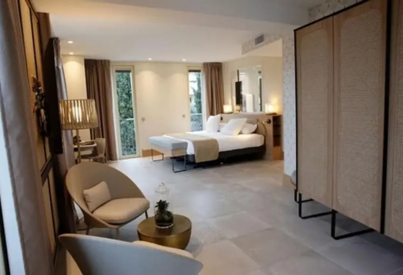 オーシャンビュージュニアスイート, Splendid Hôtel & Spa