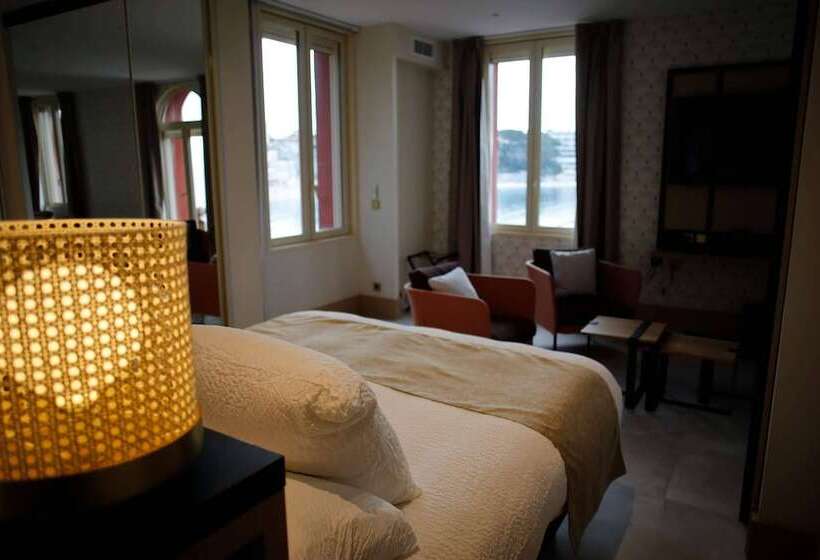 Люкс Вид на Море, Splendid Hôtel & Spa