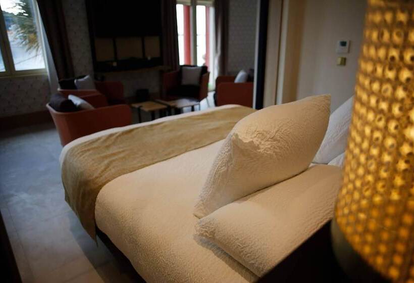 Люкс Вид на Море, Splendid Hôtel & Spa
