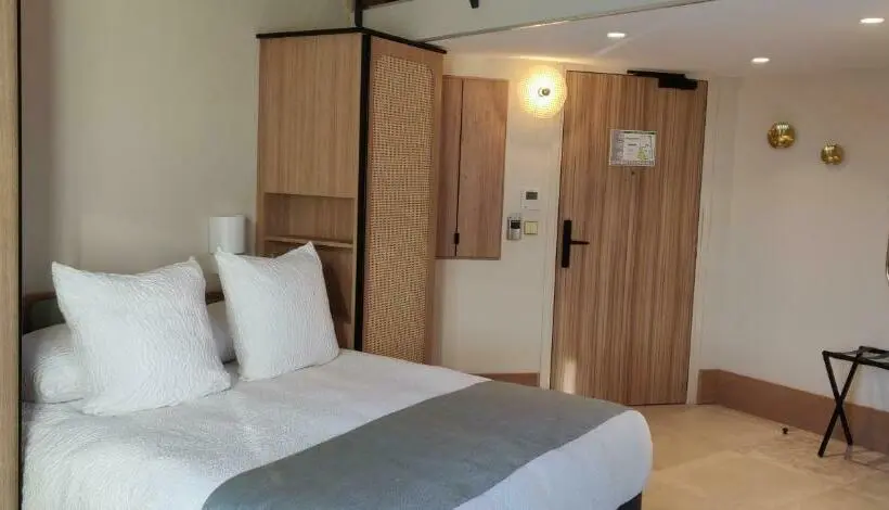デラックストリプルルーム, Splendid Hôtel & Spa