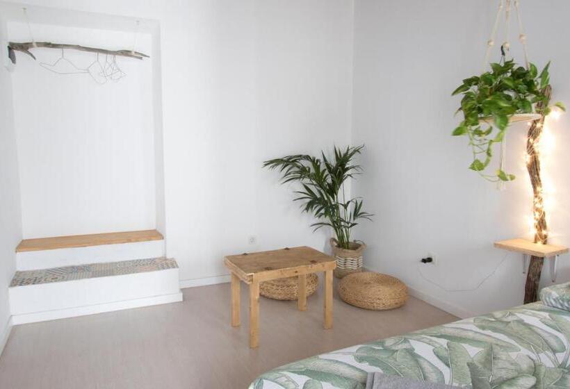 Номер Стандарт, Casa Calma Yoga Guesthouse