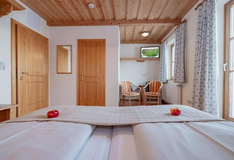 Номер Стандарт с Балконом, Schullerhof