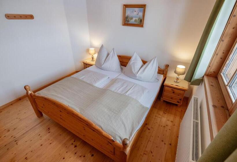 Апартаменты 2 Спальни с Балконом, Schullerhof