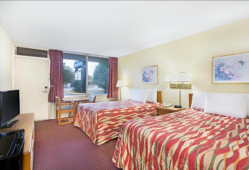 豪华房间, Days Inn By Wyndham Bristol Parkway
