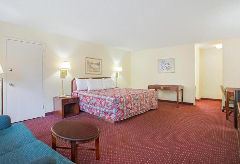 带大床的标准间, Days Inn By Wyndham Bristol Parkway