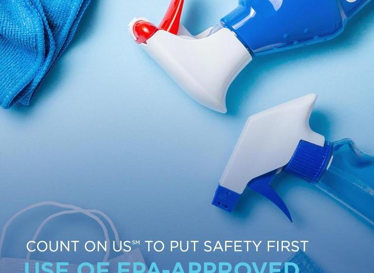 스탠다드 룸 킹사이즈 침대, Days Inn & Suites By Wyndham   Canton First Monday Trade Days