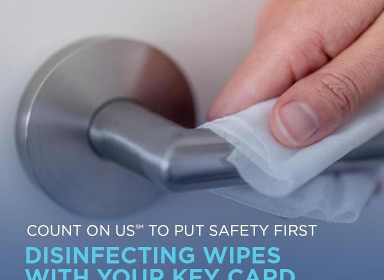 스탠다드 룸 킹사이즈 침대, Days Inn & Suites By Wyndham   Canton First Monday Trade Days