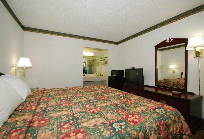 キングサイズベッドのスタンダードルーム, Days Inn By Wyndham Dickson