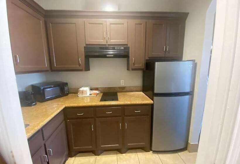 ２ダブルベッドのスタンダードルーム, Days Inn By Wyndham Humble/houston Intercontinental Airport