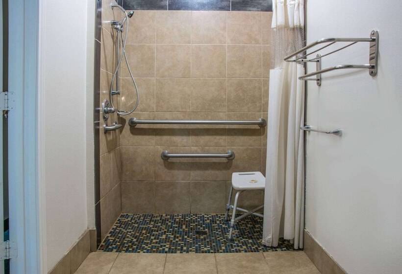 身障者適用スイートルーム, Days Inn By Wyndham Humble/houston Intercontinental Airport