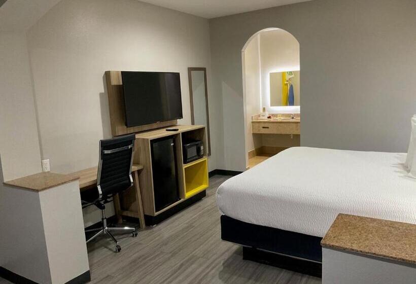身障者適用スイートルーム, Days Inn By Wyndham Humble/houston Intercontinental Airport