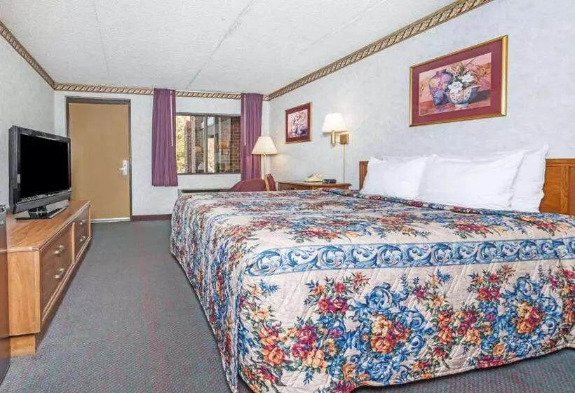 Standard-huone King-vuode, Days Inn By Wyndham New Market Battlefield