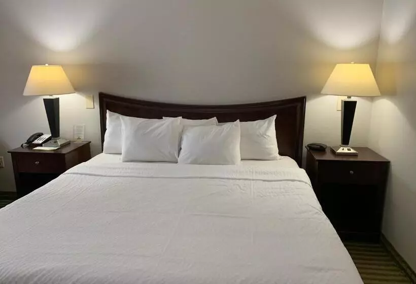 Sviitti King-vuode, Days Inn By Wyndham Ocean Springs