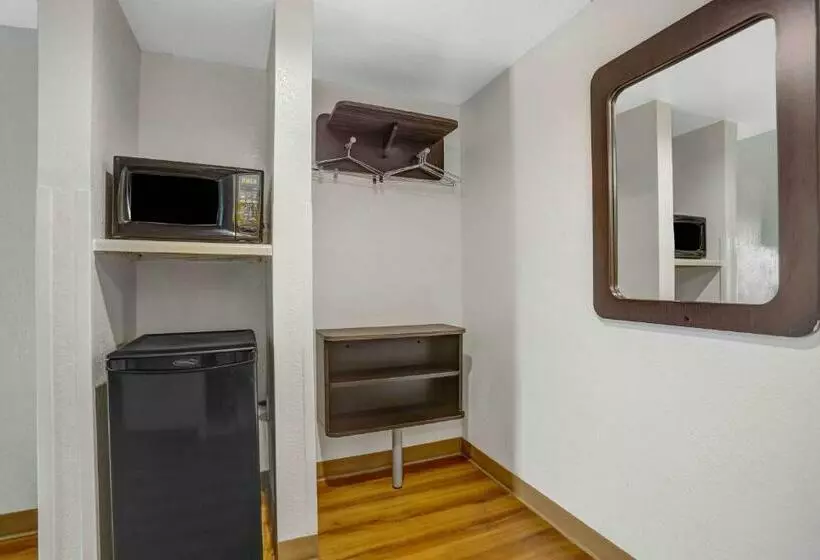 اتاق استاندارد با تخت بزرگ, Motel 6 Jacksonville, Nc