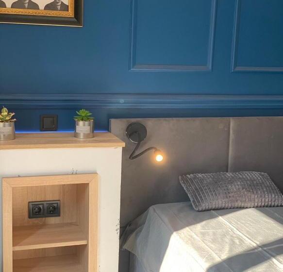 اتاق لوکس چهار تخته, Apart Hotel On Rynok Square