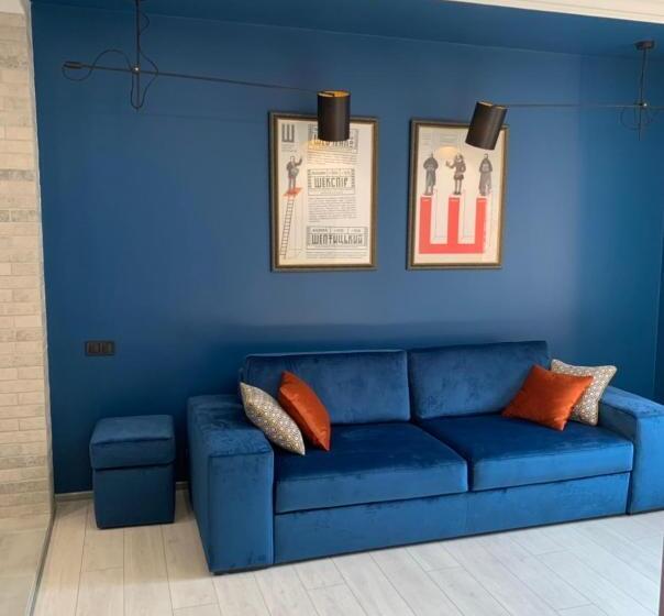 اتاق لوکس چهار تخته, Apart Hotel On Rynok Square