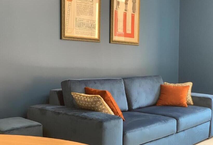 اتاق لوکس چهار تخته, Apart Hotel On Rynok Square