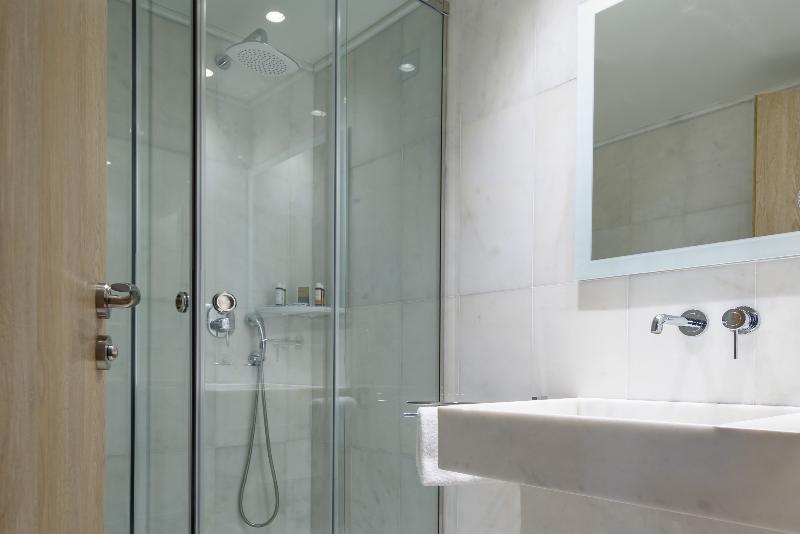 Superior Suite, Fos Downtown Suites