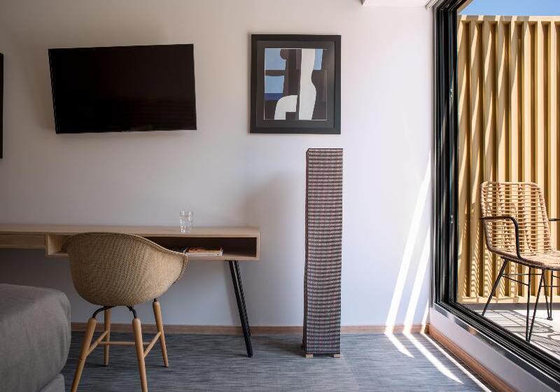 Lakosztály, Fos Downtown Suites