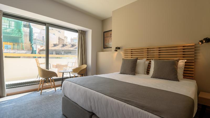 Lakosztály, Fos Downtown Suites