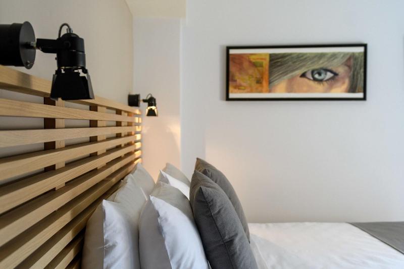 Deluxe Szoba, Fos Downtown Suites