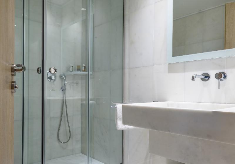 Superior Suite, Fos Downtown Suites